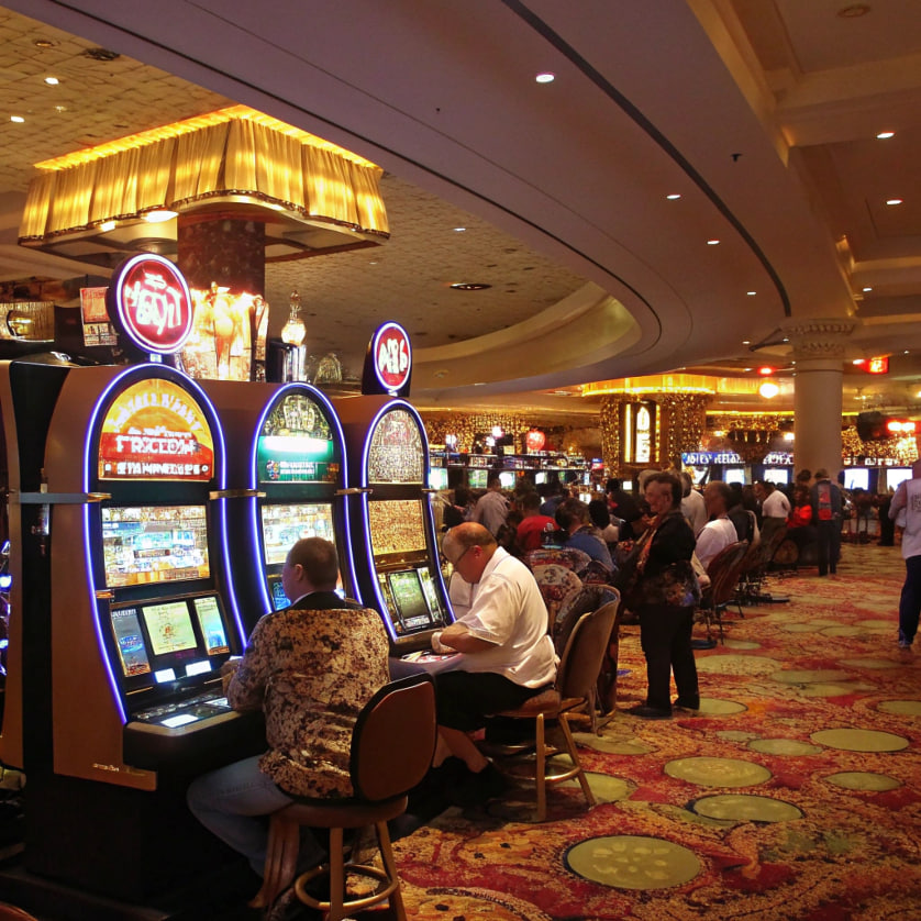 uu808-Game-Slots